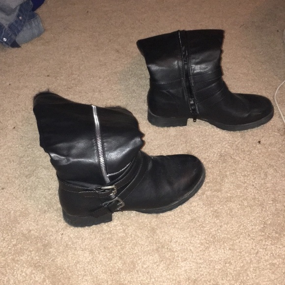 Boots - Picture 2 of 2